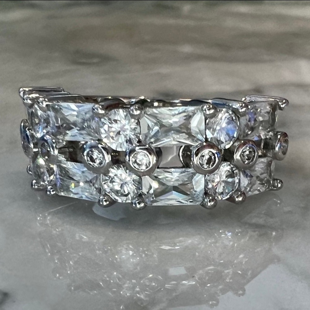 Beautiful Radiant Cut Diamond wide Band Ring size About 7.5 Unique band ring
